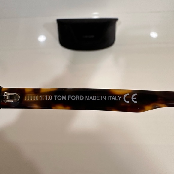 TOM FORD RIVER SUN GLASSES - Picture 5 of 8